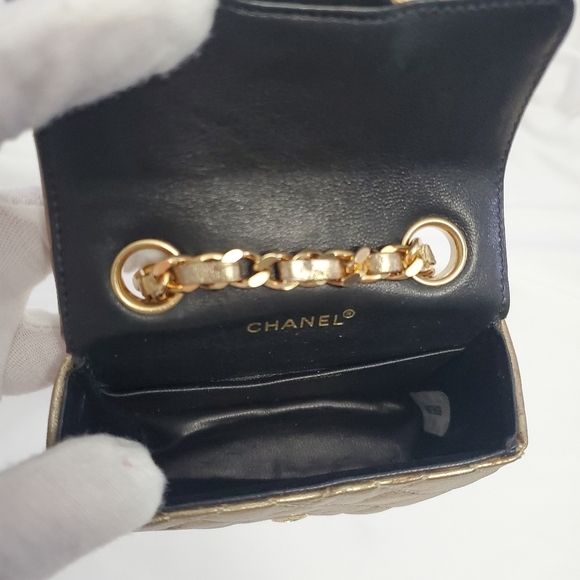 CHANEL Quilted Mini Flap Bag Charm Keychain Gold - Picture 12 of 13